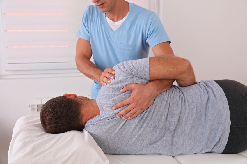 Osteopati ve Sırt Ağrıları: Doğal Yöntemlerle Rahatlama